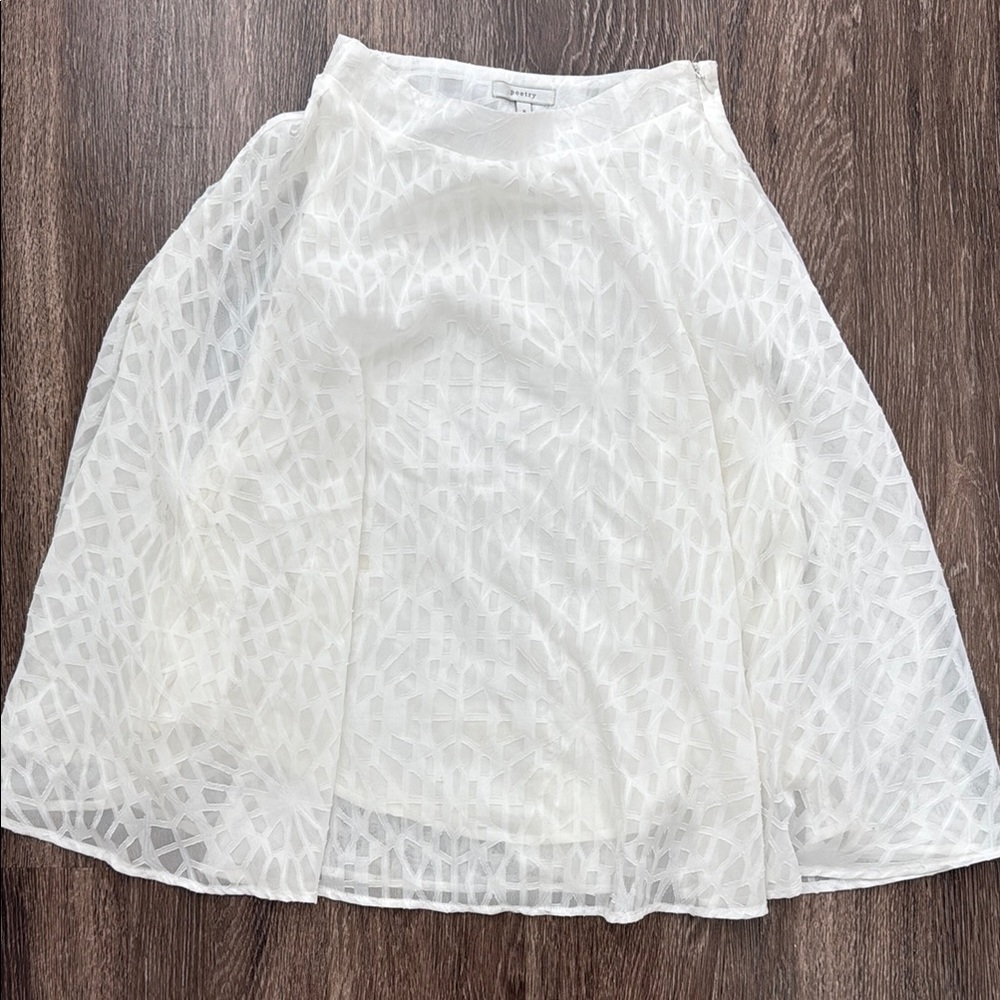 Elegant White Skirt {Poetry}